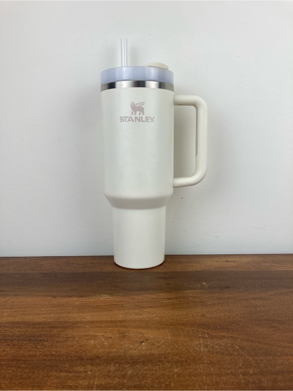 Stanley 40oz White And Silver Stainless Tumbler Handle Twist Lid Straw PRE OWNED